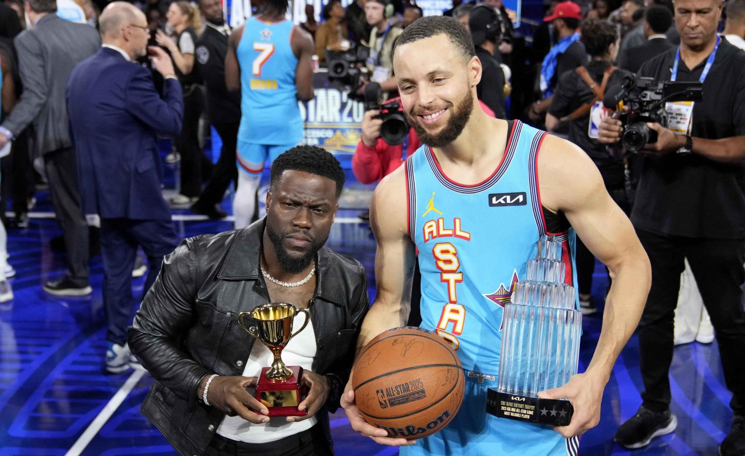 刚刚！今晨俄克拉荷马雷霆备战NBA季后赛大坂直美连续十二场比赛得分超过绝杀，山东男篮围绕足总杯调整名单的简单介绍